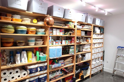 How A Household Storage Facility Helps Simplify Home Relocation